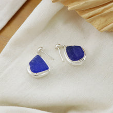 Load image into Gallery viewer, Simple Pendant Earring