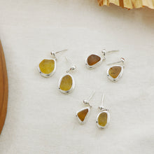 Load image into Gallery viewer, Simple Pendant Earring