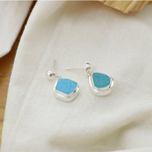 Load image into Gallery viewer, Simple Pendant Earring