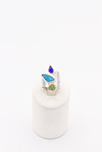 Load image into Gallery viewer, Modern Sea glass Ring
