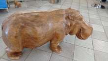 Carica l&#39;immagine nel visualizzatore di Gallery, Wooden Hippopotamus
