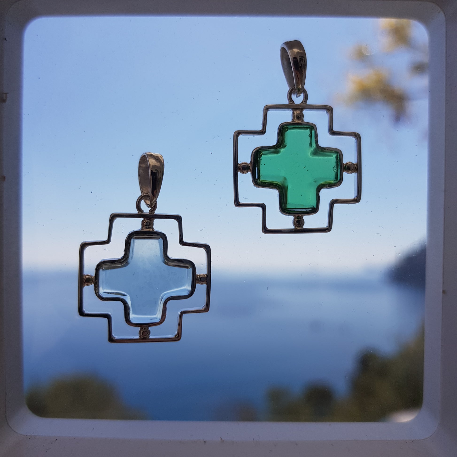 Cross Pendant Obsidian - Idee D'Arte Positano