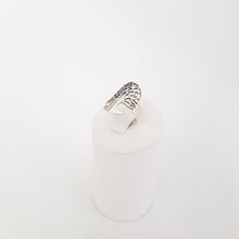 Load image into Gallery viewer, Stoneless Tree of Life Ring - Idee D&#39;Arte Positano
