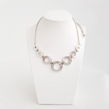 Load image into Gallery viewer, Shell&#39;s Circles Necklace - Idee D&#39;Arte Positano
