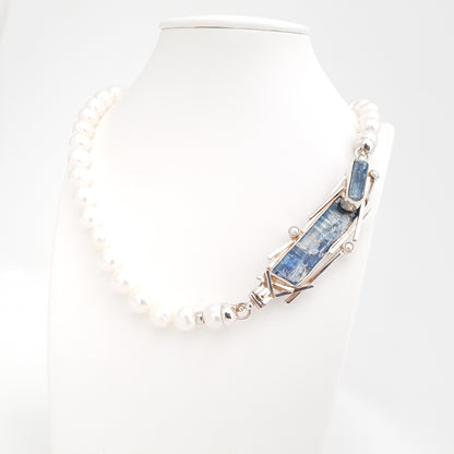 The Queen Necklace Pearls and Kyanite - Idee D'Arte Positano