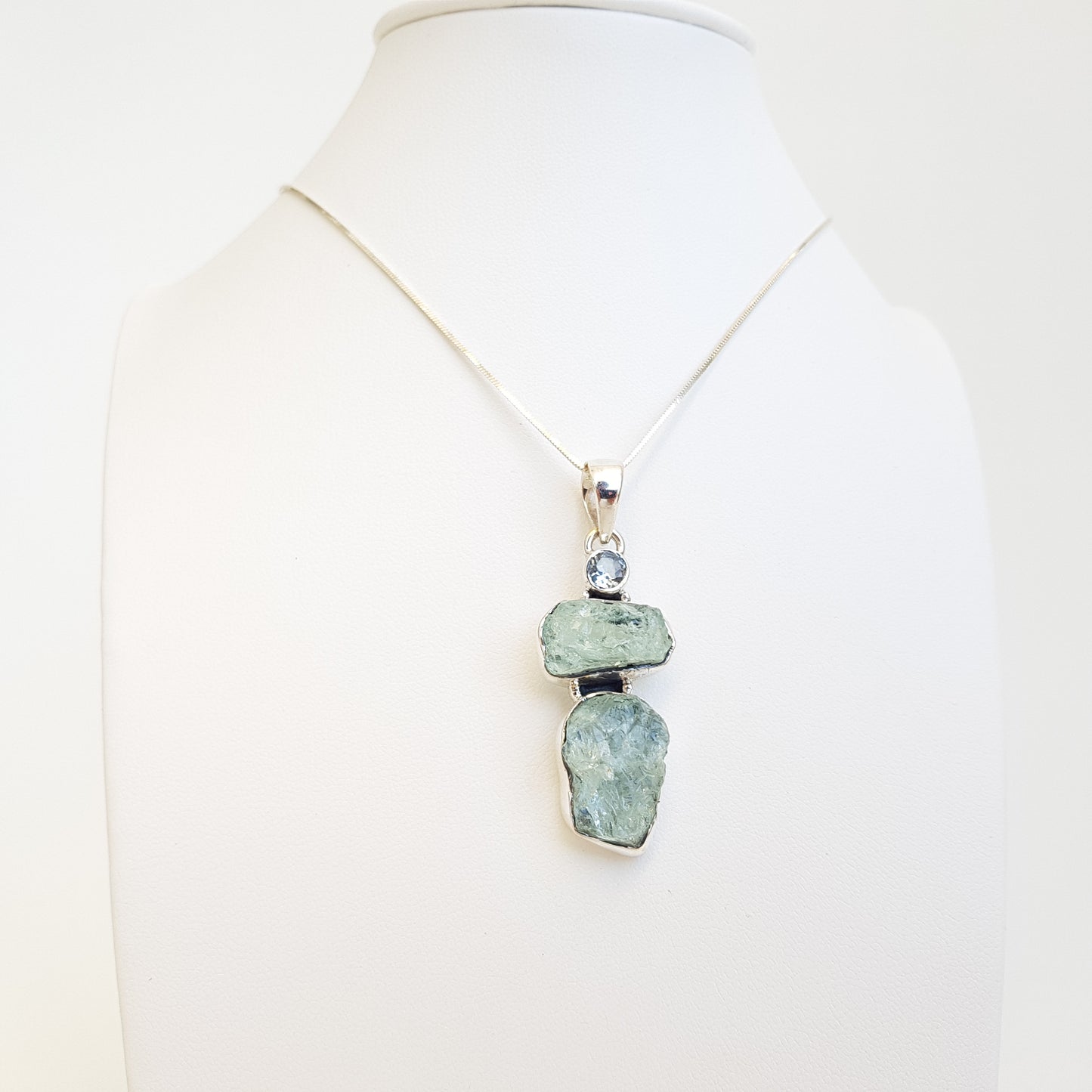 Raw Minerals Pendents - Idee D'Arte Positano