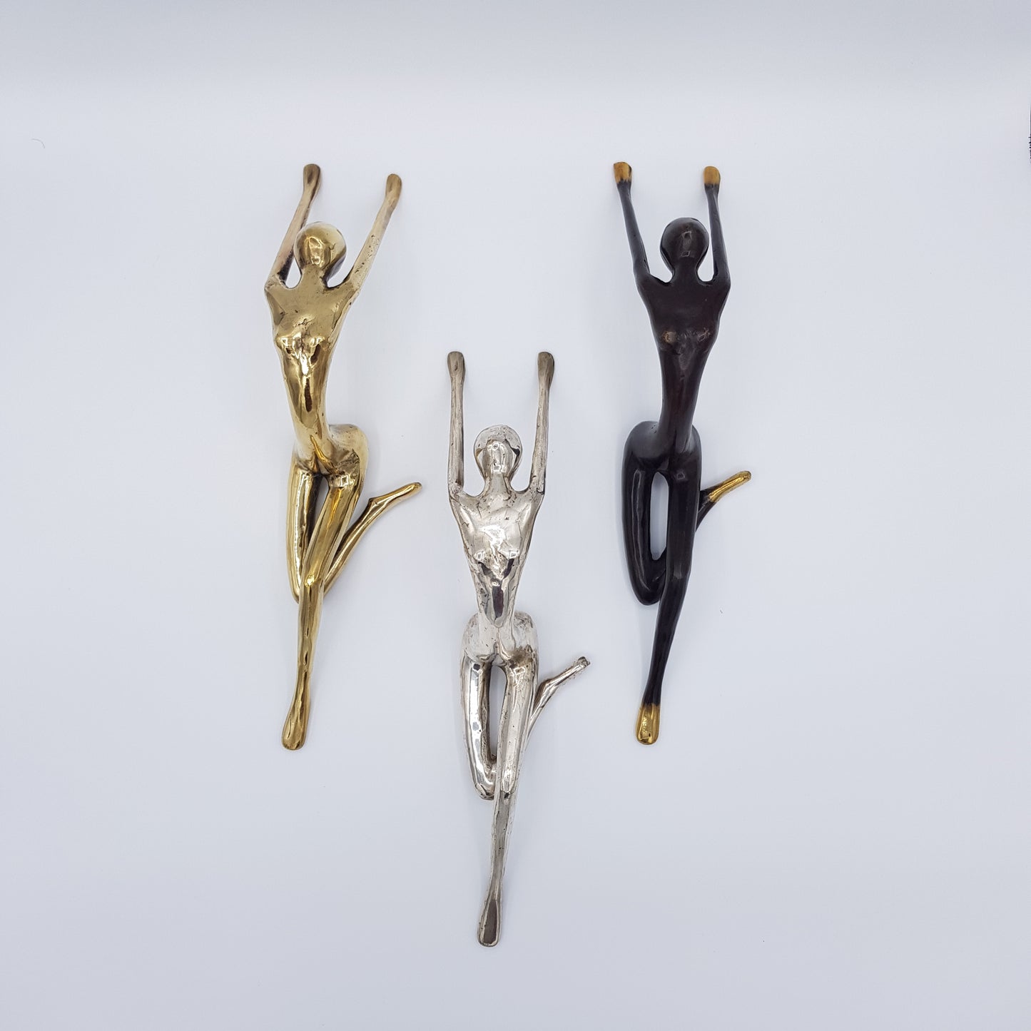 Lying Woman - Idee D'Arte Positano
