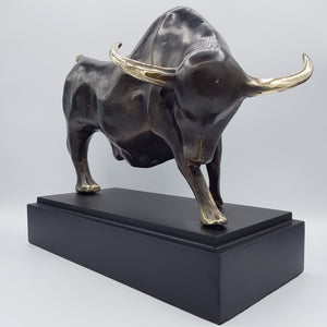 Abstract Bull 1