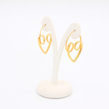 Load image into Gallery viewer, Silver Twisted Circle earrings - Idee D&#39;Arte Positano
