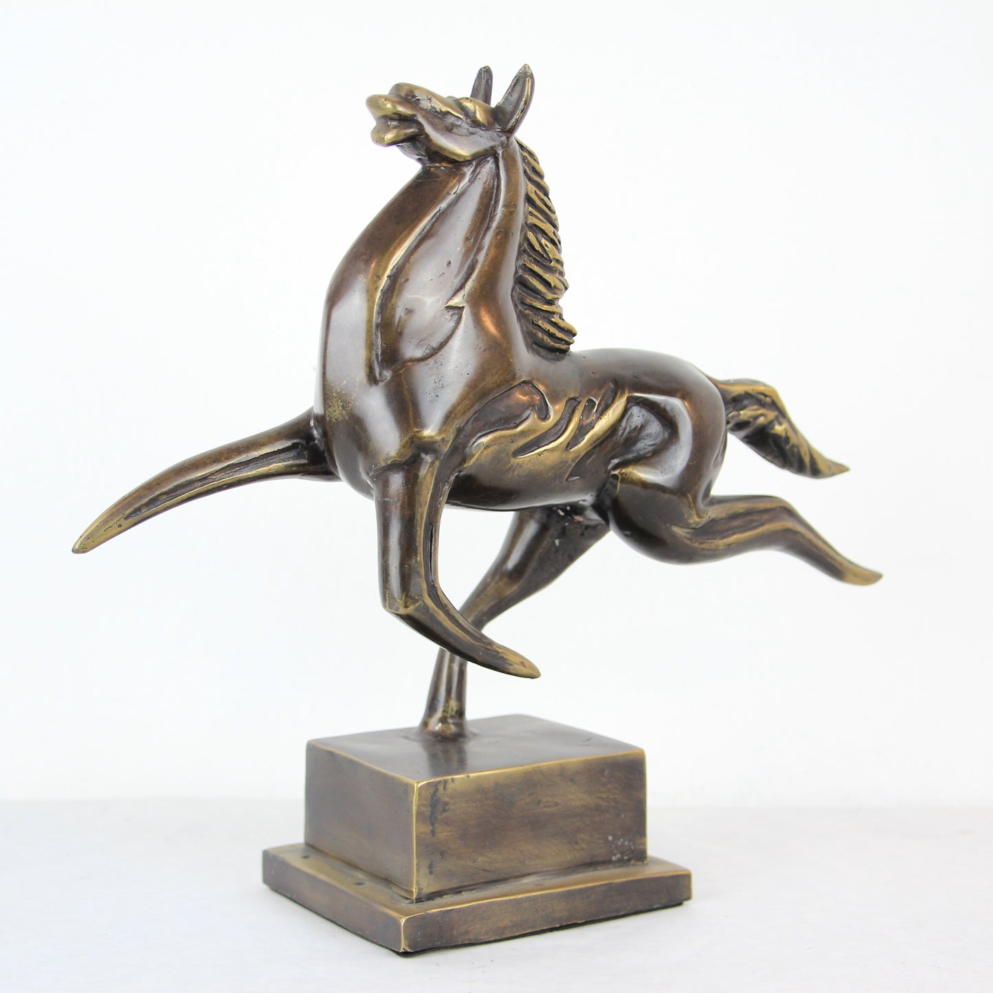 Trotting Horse