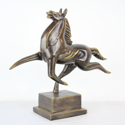 Trotting Horse