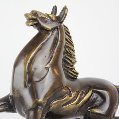 Trotting Horse