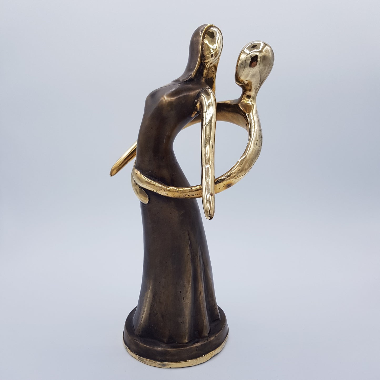 Hug in Bronze - Idee D'Arte Positano