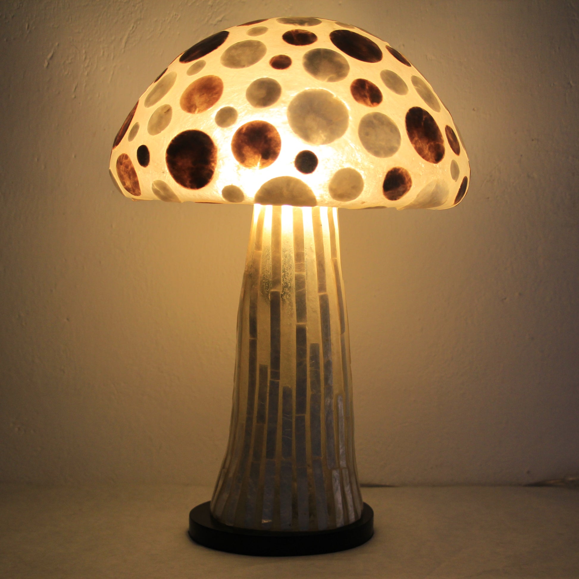 Mother of pearl Mushroom - Idee D'Arte Positano