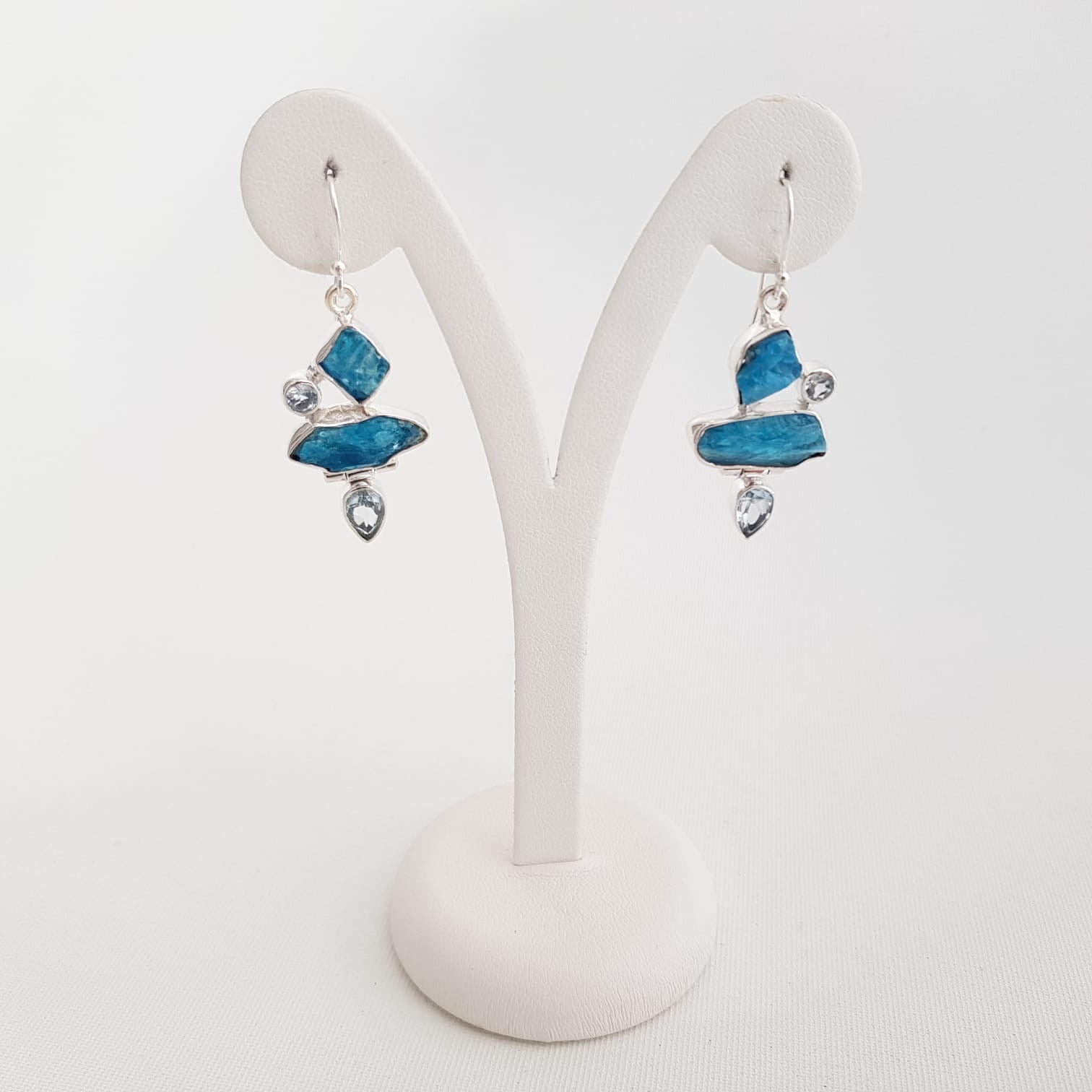 Rough Minerals and Blue topaz Earring - Idee D'Arte Positano