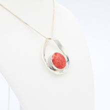 Load image into Gallery viewer, Moder Round Pendant
