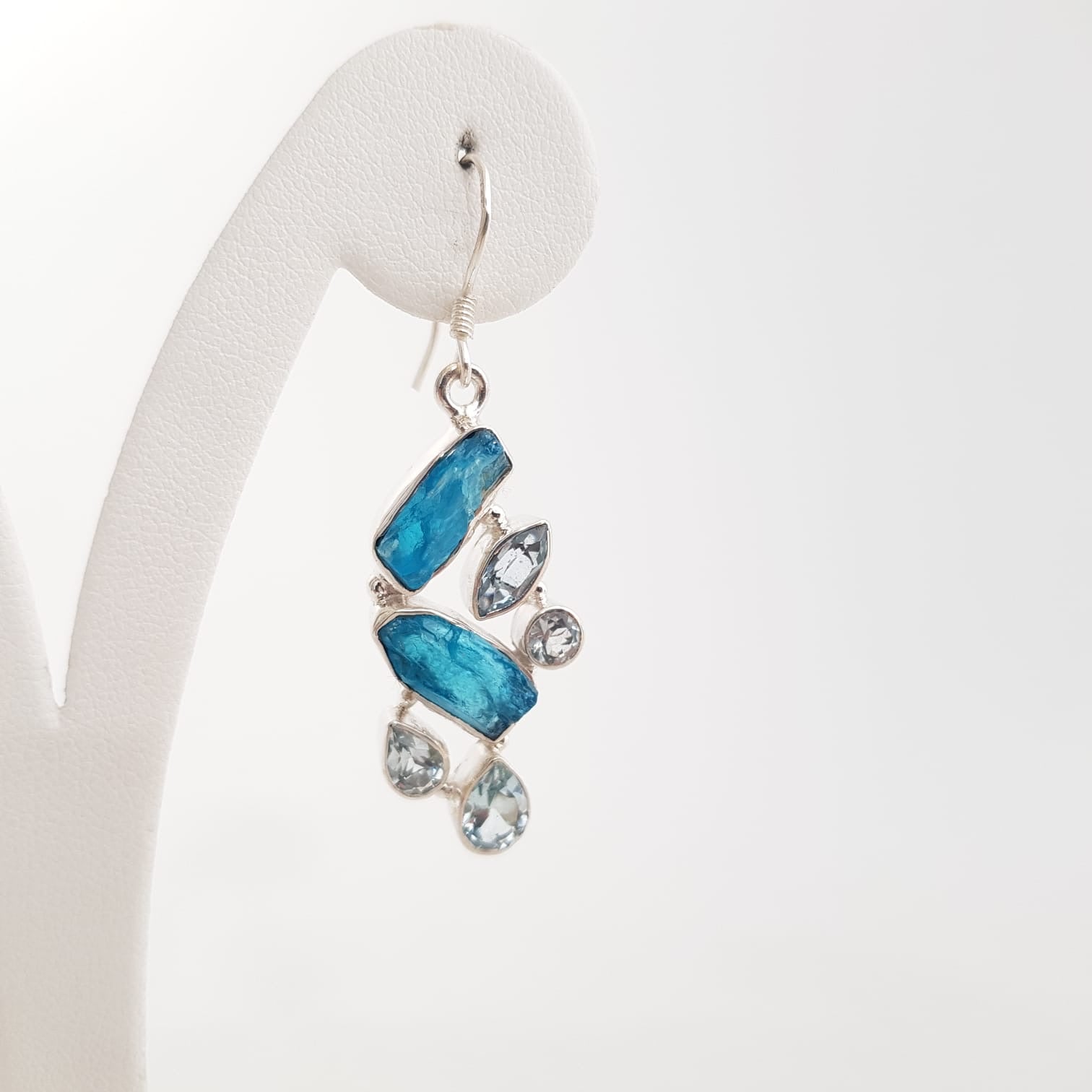 Rough Minerals and Blue topaz Earring - Idee D'Arte Positano